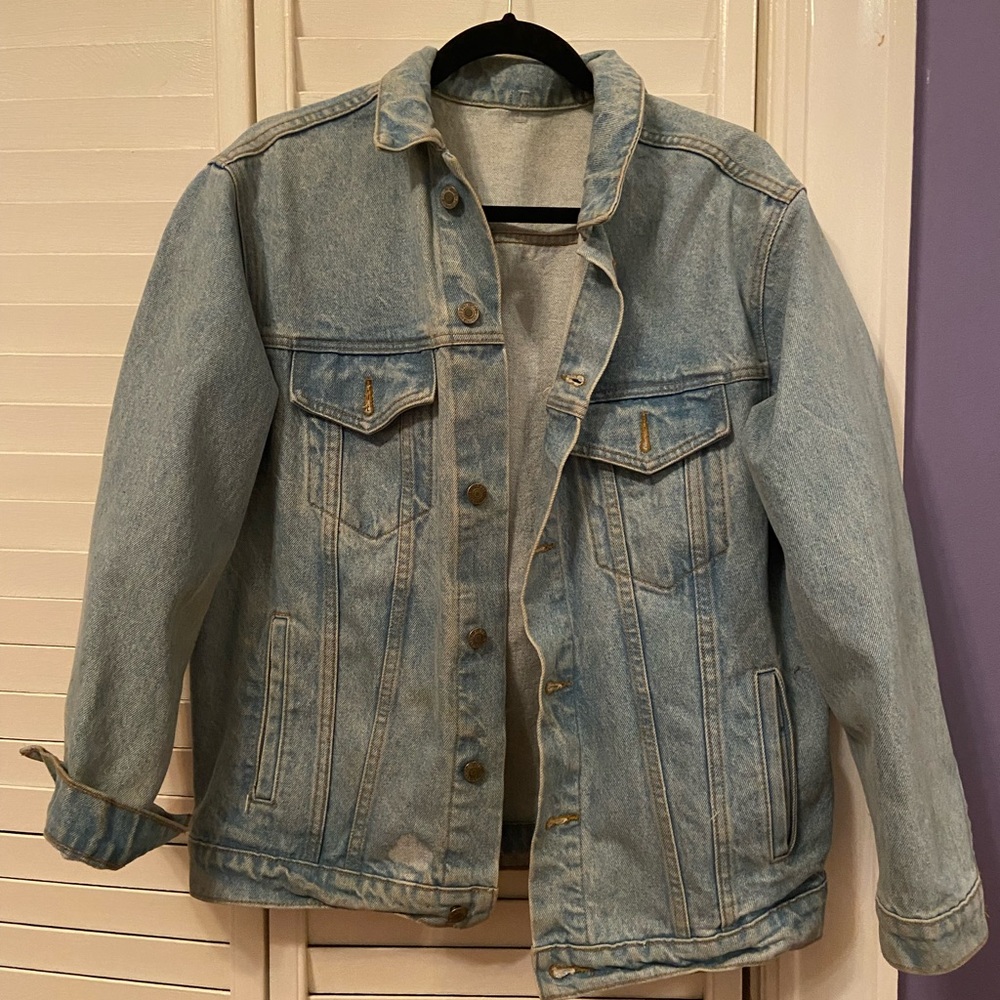 Brandy Melville Oversized Boyfriend Jean Jacket Light Wash